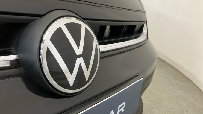 Volkswagen Polo 1.0 TSI 115 Black Edition 5dr DSG Petrol Hatchback - Image 37